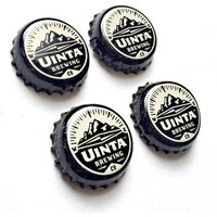 Biermagnete, Flaschenverschluss-Magnete, Uinta Bar-Magnet-Set, Vier Bierflaschen-Magnete, Bergmagnete, Mikrobraumagnete Biermagnete, Flaschenverschluss-Magnete, Uinta Bar-Magnet-Set, Vier Bierflaschen-Magnete, Bergmagnete, Mikrobraumagnete von MashedPotatoMosaics