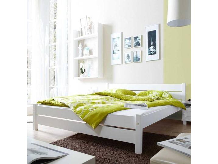 Futonbett in Weiß Kiefer Futonbett in Weiß Kiefer von Massivio