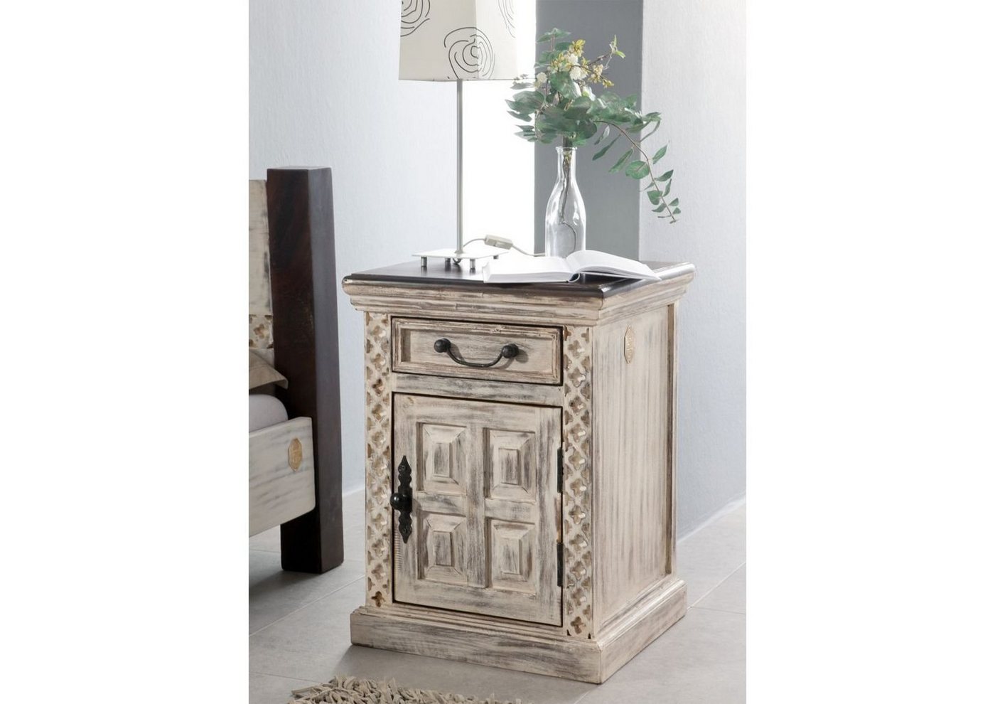 Massivmoebel24 Nachttisch Nachttisch Mango / Akazie 45x40x60 weiß gewachst CASTLE-ANTIK #259 von Massivmoebel24