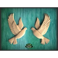 Zwei Tauben Holzwanddekor, Unvollendeter Geschnitzter Vogel, Hochzeitstaube, Symbol Für Frieden Und Unschuld, Taube, Heiliger Geist Taubenkirche Zwei Tauben Holzwanddekor, Unvollendeter Geschnitzter Vogel, Hochzeitstaube, Symbol Für Frieden Und Unschuld, Taube, Heiliger Geist Taubenkirche von MasterOak