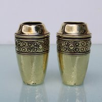 Jugendstil Paar Kleine Blumenvasen Aus Messing von MastorasAntiques
