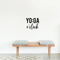 Yoga Uhr Wandtattoo - Vinyl Mantra Abnehmbare Yoga Room Decor von MatchSetLove