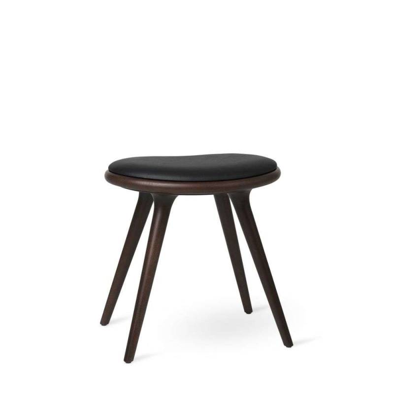 Mater - Low Stool H47 Dark Stained Beech von Mater