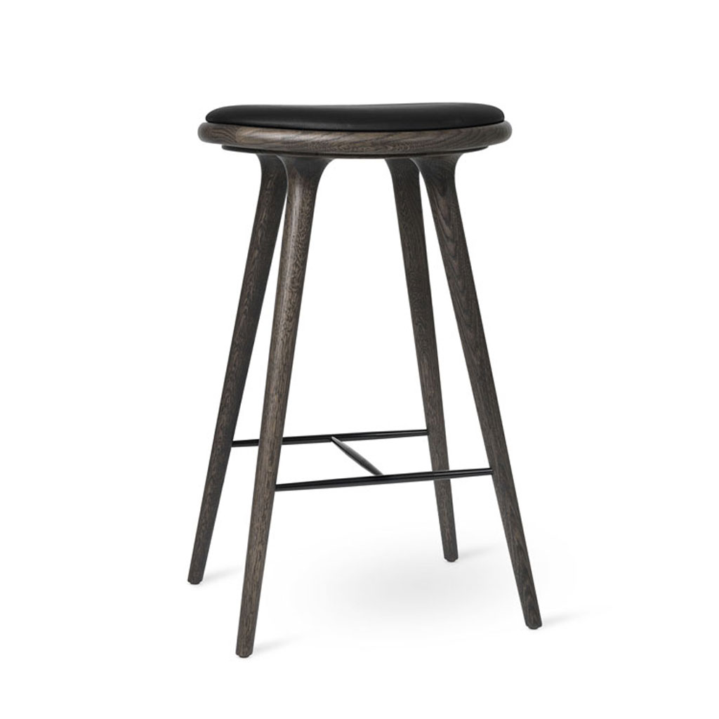 Mater - High Stool - gepolsterter Design Barhocker aus Holz und Leder von Mater