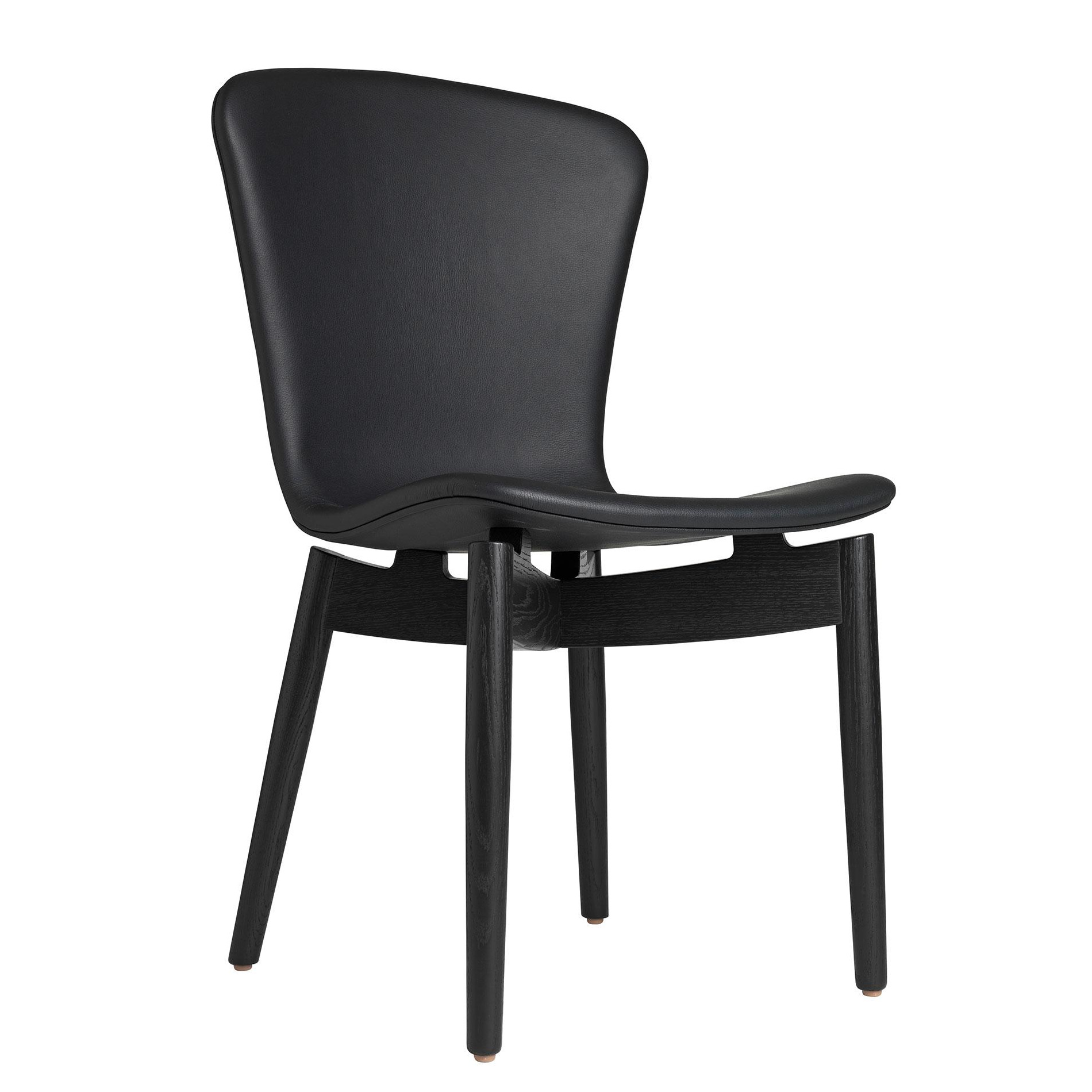 Mater - Shell Stuhl Eiche Schwarz - schwarz/Sitz Ultra Leder/Füße Eiche schwarz/BxHxT 49x87x57cm von Mater