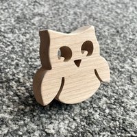 Schubladenknopf Oder Kleiderhaken Mit Eulenmotiv Aus Naturholz Schubladenknopf Oder Kleiderhaken Mit Eulenmotiv Aus Naturholz von MatthieuMaridat