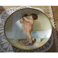 Sammelteller Wandteller The Hamilton Collection 1986 "Mine" Kleinkind Hund Welpe Bauklötze Kinderzimmer Babyzimmer von MattieStone