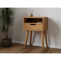 Massiver Eichenholz Nachttisch Mit Einer Schublade Und Einem Fach | Aneo von Mattiska