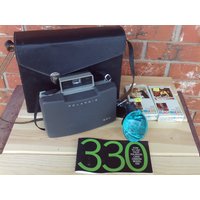 Vintage Polaroid Model 330 Land Camera, Photography, Camera Collector von Maudesmercantile