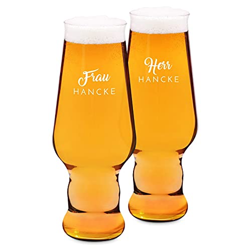 Maverton 2er Craft Biergläser Set mit Gravur - personalisiert - 400 ml - mit Sockel - 2 Biergläser für Kraftbiere - Geschenk Hochzeit Hochzeitstag Paar Eltern - Herrschaften von Maverton