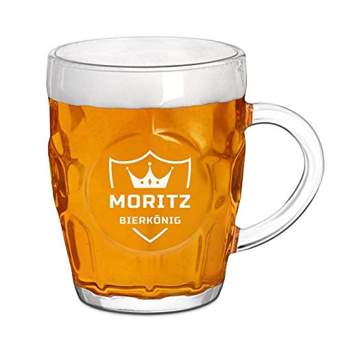 Maverton Bierglas mit Gravur 500 ml - traditioneller Biermaßkrug mit Henkel - Bierhumpen für Mann - Glaskrug für Biergenießer - zum Vatertag - zu Weihnachten - Bierkönig von Maverton