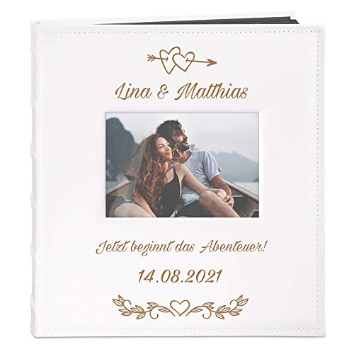 Maverton Fotoalbum zum Selbstgestalten mit Bildausschnitt + mit Gravur - für 240 Fotos im Format 10x15-60 schwarze Seiten - Größe 33x30cm - Weiß - Geschenk zur Hochzeit zum Hochzeitstag - Abenteuer von Maverton