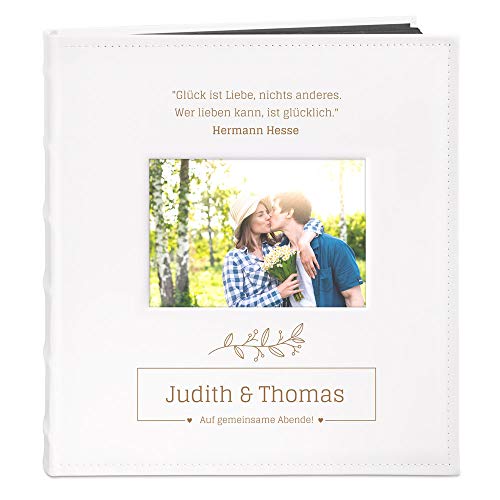 Maverton Fotoalbum zum Selbstgestalten mit Bildausschnitt & Gravur zum Jubiläum - Fotobuch zum Einkleben - 240 Fotos im Format 10x15-60 schwarze Seiten - Größe 33x30cm - Weiß - Hochzeitsgeschenk von Maverton