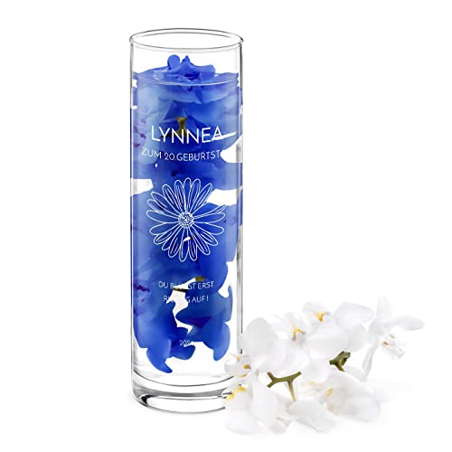 Maverton Glasvase mit Gravur Ø 8 cm - Tischvase hoch - Blumenvase für Frauen - zylindrisch rund - Deko Wohnzimmer - personalisierte Deko Vase - zum Geburtstag zum Muttertag - Gerbera von Maverton