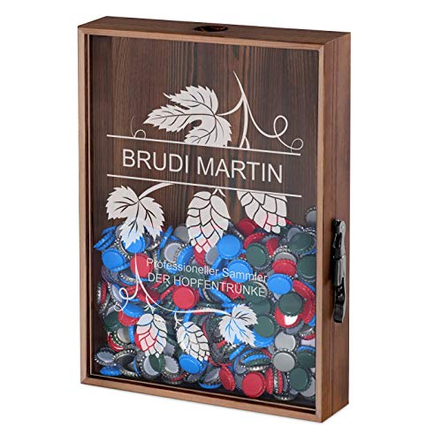 Maverton Kronkorkensammler Korkensammler mit Gravur + mit Flaschenöffner - Deckelsammler zum Aufhängen personalisiert Geschenk für Männer Männergeschenke 44,7x32x8cm aus Holz Professioneller Sammler Maverton Kronkorkensammler Korkensammler mit Gravur + mit Flaschenöffner - Deckelsammler zum Aufhängen personalisiert Geschenk für Männer Männergeschenke 44,7x32x8cm aus Holz Professioneller Sammler von Maverton