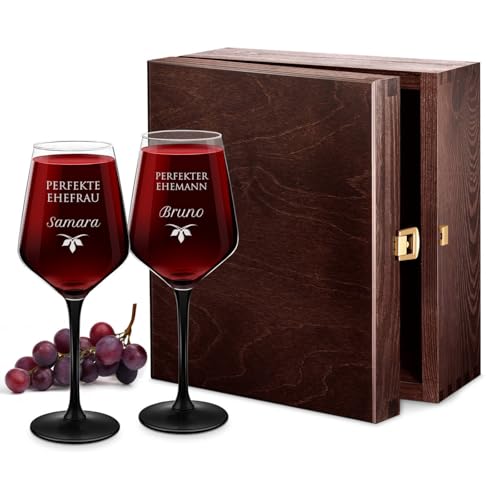 Maverton Rubin 2er Weingläser Set mit Gravur 290 ml - Rotweingläser mit schwarzem Stiel - Ø 8 cm, H: 20,5 cm - 2 Wine Glasses für Paare - personalisierte Geschenke - Hochzeit - Hochzeitsjubiläum von Maverton