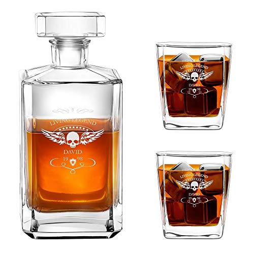 Maverton Whiskey Karaffe + 2/4 / 6er Whiskygläser Set mit Gravur - 700ml Whisky Dekanter - Geschenk zum Geburtstag für Männer - Living Legend von Maverton