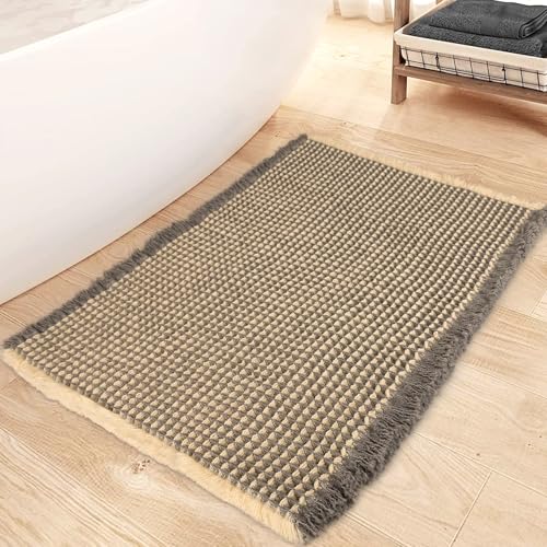 Mavicen Waffle Badteppich, 61 * 91cm Superabsorbierende Badematte rutschfest, Maschinenwaschbare Bequeme Badteppiche mit Quasten, Stilvolle Badematte Boho für Badezimmerboden (Dunkelgrau & Beige) Mavicen Waffle Badteppich, 61 * 91cm Superabsorbierende Badematte rutschfest, Maschinenwaschbare Bequeme Badteppiche mit Quasten, Stilvolle Badematte Boho für Badezimmerboden (Dunkelgrau & Beige) von Mavicen
