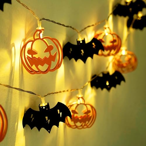 Mavouri Halloween Lichterkette Kürbis Fledermaus Deko, 1,5M 10 LED Halloween Kürbis Fledermaus Lichterkette Batteriebetrieben, Warmweiß Kürbisse Fledermaus Lichterketten Halloweens für Nachtdekoration Mavouri Halloween Lichterkette Kürbis Fledermaus Deko, 1,5M 10 LED Halloween Kürbis Fledermaus Lichterkette Batteriebetrieben, Warmweiß Kürbisse Fledermaus Lichterketten Halloweens für Nachtdekoration von Mavouri