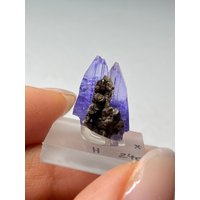 Tansanit Kristall | 2Gr Roh Besutiful Heated Tanzanite Crystal Rough von MawinguGems