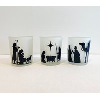 Krippe Votiv Kerzenhalter - Milchglas 3Er Set Krippe Votiv Kerzenhalter - Milchglas 3Er Set von MaxStudioGifts