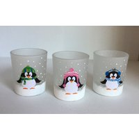 Pinguin Votiv-Kerzenhalter - Handbemaltes Milchglas 3Er-Set Pinguin Votiv-Kerzenhalter - Handbemaltes Milchglas 3Er-Set von MaxStudioGifts