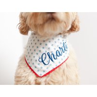 Quick Upp - Hundehalstuch Mit Rotem Stern | Personalisiertes Hundehalstuch, Besticktes Vaterhaftes 4.juli von MaxandCoPupsBabies