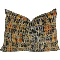 Harlekin - Kelambu Bernstein/Schiefer Beeindruckender Aquarelleffekt Samtkissenbezug Dekokissen Designer Home Decor von MayEvelyneInteriors
