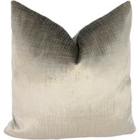 Harlekin - Osamu Haferflocken Glänzender Mesh-Effekt Samtkissenbezug Dekokissen Handmade Designer Home Decor von MayEvelyneInteriors