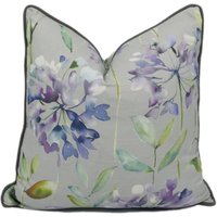 Voyage - Clovelly Violet Atemberaubender Blumen Aquarell Kissenbezug Handgemachtes Dekokissen Designer Wohndekor von MayEvelyneInteriors