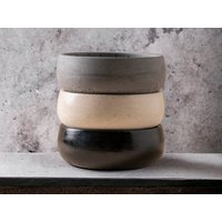 Betonschale Schwarzes Herzstück, Dekoratives Wohnaccessoire Betonschale Schwarzes Herzstück, Dekoratives Wohnaccessoire von MaydaStudios