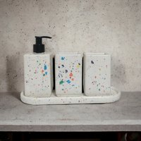 Terrazzo Beton Bad Zubehör Set Seifenspender, Zahnbürstenhalter von MaydaStudios