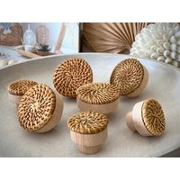 Rattan Knauf, Griff, Möbelknöpfe, Schrankbeschläge, Boho Möbelbeschläge von Mayluca