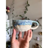 Blautöne Handgemachte Handbemalte Keramiktasse von Mayramics