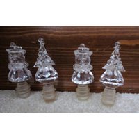 Vierteilige Flaschenstopper Set Zwei Klare Schneemann Und Bäume Vierteilige Flaschenstopper Set Zwei Klare Schneemann Und Bäume von Mayuls