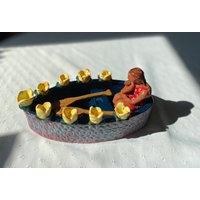 Keramik Chanukka Boot Menorah Mit Blumen von Mazelware
