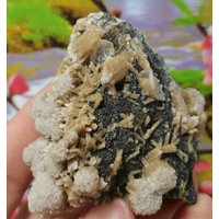 Erstaunlich Interessanter Calcit Mit Chalcedon Aus Bulgarien, Goldmineralien, Kristallstein, Rohes Naturprodukt, Geschenkmineralien, Sammlung von Mccollecti0nShop