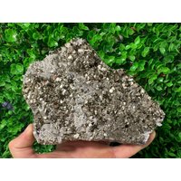 Erstaunlicher Quarz Mit Pyrit Aus Bulgarien, Goldmineralien, Kristallstein, Rohe Natur, Geschenkmineralien von Mccollecti0nShop