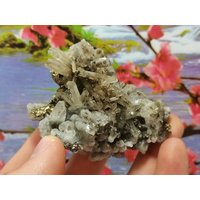 Quarz Mit Pyrit Aus Bulgarien, Goldmineralien, Kristallstein, Rohes Naturprodukt, Geschenkmineralien, Sammlung, Seltene Cluster von Mccollecti0nShop