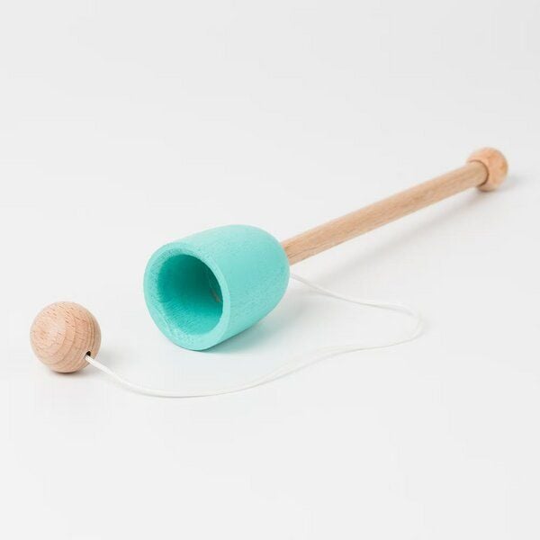 Mini-Becher und Ball aus Holz von Me&Mine von Me&Mine