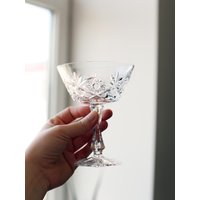 Vintage Kristall Dessert Schalen - Set Mit Zwei Kunstvollen Fußgläsern Vintage Kristall Dessert Schalen - Set Mit Zwei Kunstvollen Fußgläsern von MeadowSideVintage