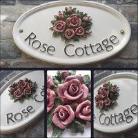 Handgemaltes Personalisiertes Oval Fester Gießharz-Haus-Namens-Zeichen | Rosenstrauß Skulptur Maßgeschneiderte Unikate & Handarbeit, Verschiedene Handgemaltes Personalisiertes Oval Fester Gießharz-Haus-Namens-Zeichen | Rosenstrauß Skulptur Maßgeschneiderte Unikate & Handarbeit, Verschiedene von Meadowplacesigns