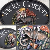 Personalisiertes Oval Hausschild Mit Skulptur Blumen Festes Gießharz | Maßgefertigte Handgefertigt Und Handbemalt, Verschiedene Farboptionen von Meadowplacesigns