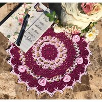 Blushing Roses Gehäkelte Doily Handarbeit Von Rosie von MeadowsofGrace