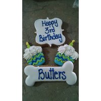 Personalisierte Geburtstags-Hundeleckerbissen-Cupcake-Hundeleckereien Haustiergeschenk Langlebige Harte Leckereien von MeatloafsKitchen
