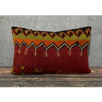 Vintage Kelim Kissen, 12x20 Kissenbezug, Handgewebtes Teppichkissen, Dekorativer Kilim Outdoor Kissen No3589 von MeboPillow