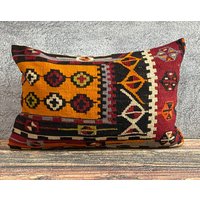 Vintage Kelim Kissen, 16x24 Kissenbezug, Handgewebtes Teppichkissen, Dekorativer Kilim Outdoor Kissen No2118 von MeboPillow