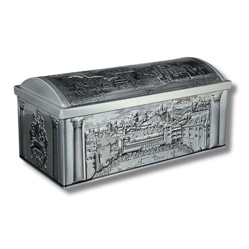 MediMuc Nostalgietruhe - wunderschöne Aufbewahrungsdose mit Motiv einer mittelalterlichen Stadt - lebensmittelecht - Keksdose - Maße: (L x B x H): 23,3 x 11,5 x 11,0cm - Volumen ca. 2,9L von MediMuc