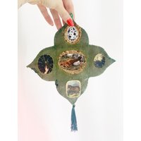 Der Taschenaltar Der Waldhexe Reiseschrein Hexenaltar Ritualdekor Original Handgefertigtes Textilkunstwerk Der Taschenaltar Der Waldhexe Reiseschrein Hexenaltar Ritualdekor Original Handgefertigtes Textilkunstwerk von MedullaTextiles