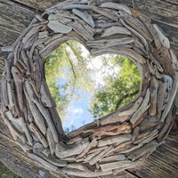 Herz Aus Treibholz Von Der Insel Rügen - Ein Salzwasserherz - von Meergeschenke